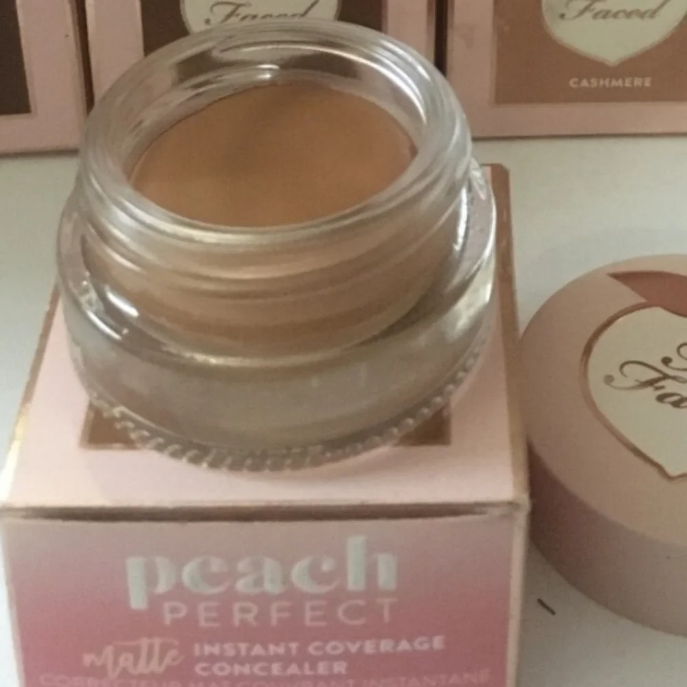 ❇️BROWN SUGAR Too Faced DISCONTINUED Peach 🍑 Concealer NWT